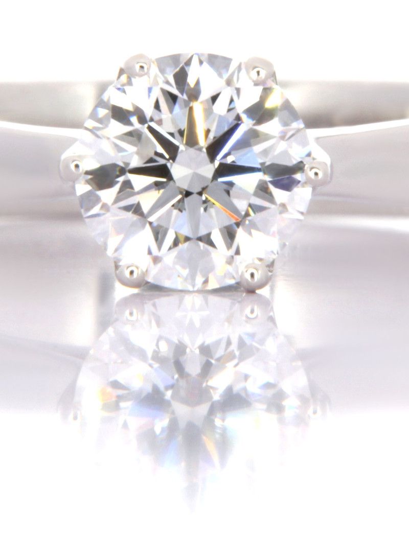 Palermo  Diamanti  Brillanti  Rubini  Smeraldi  Zaffiri  Solitari  Orecchini  Lusso  Fidanzamento  Matrimonio  Anniversario  Collane  Oro