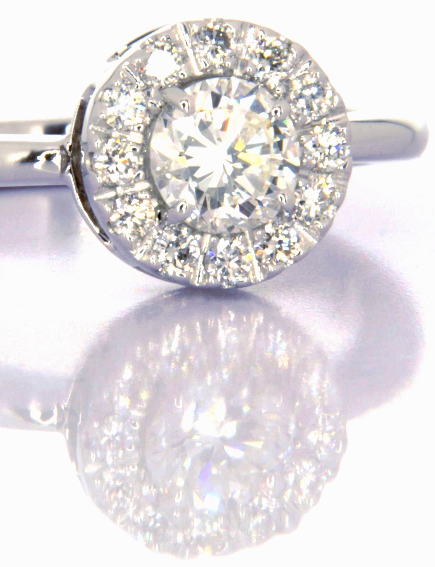 Palermo  Diamanti  Brillanti  Rubini  Smeraldi  Zaffiri  Solitari  Orecchini  Lusso  Fidanzamento  Matrimonio  Anniversario  Collane  Oro