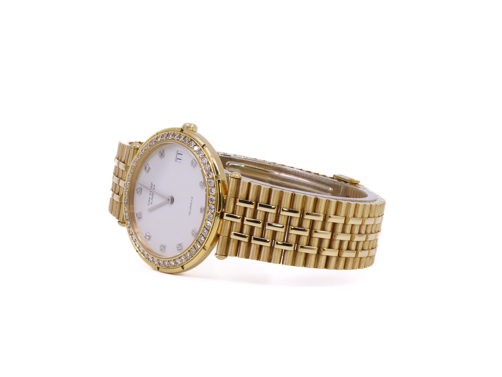 Orologio Van Cleef & Arpels, 18kt Jellow Gold,  Diam. 34 mm, Quartz, Natural Diamonds Bezel and Dial, Full weight with movement 118 gr. Our Box & Papers