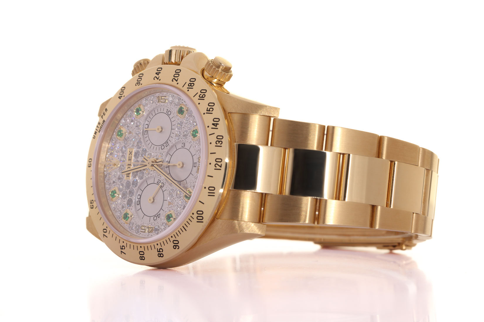 Rolex Daytona ref:16528 - 18kt Yellow, Full Pavè XL 8 emerald (Rolex), Rolex Box & Papers (1997), Official Service exp. 01/2026