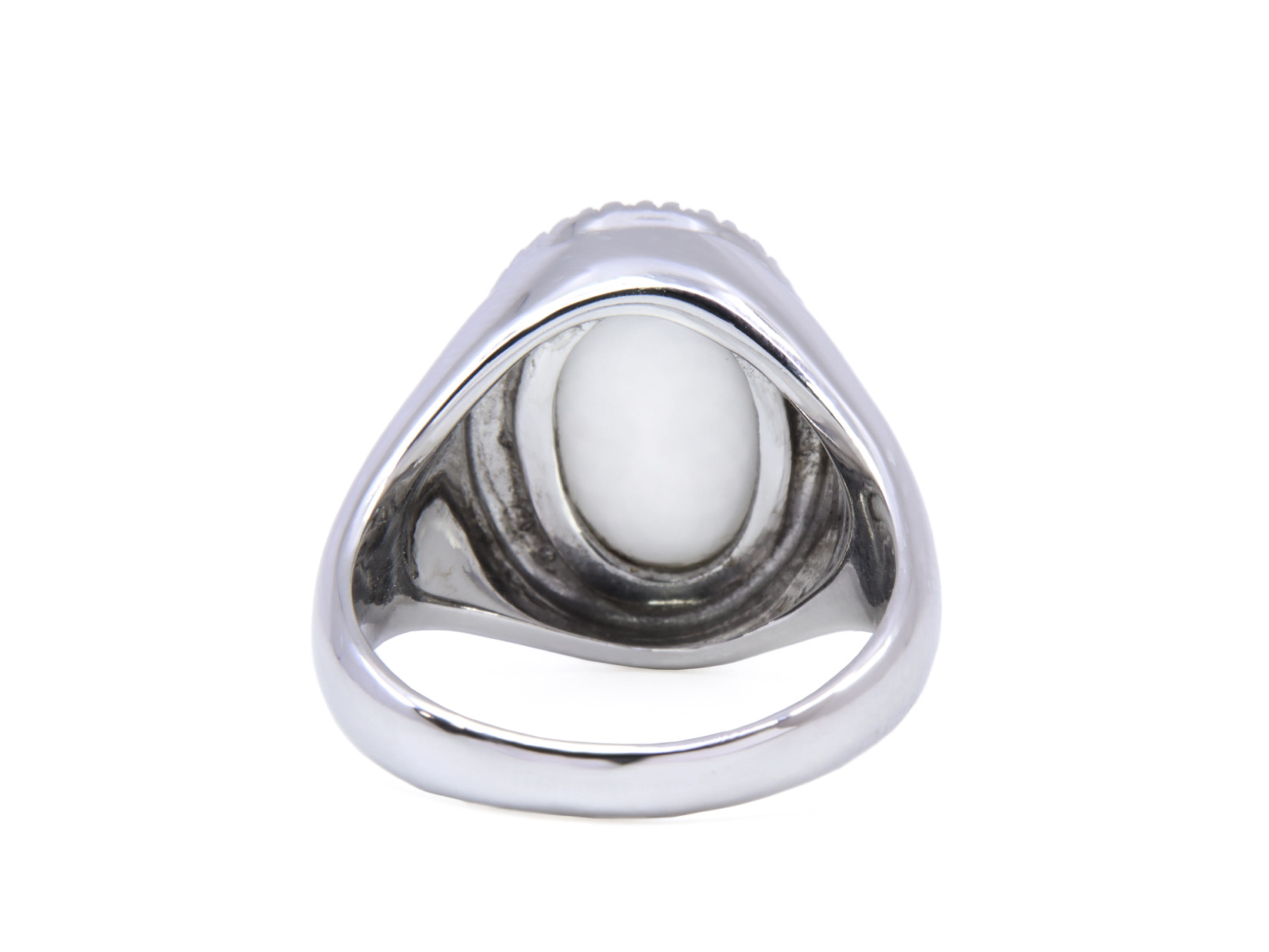 Anello in oro bianco 18 carati di grammi 7.80' con agata bianca e diamantini