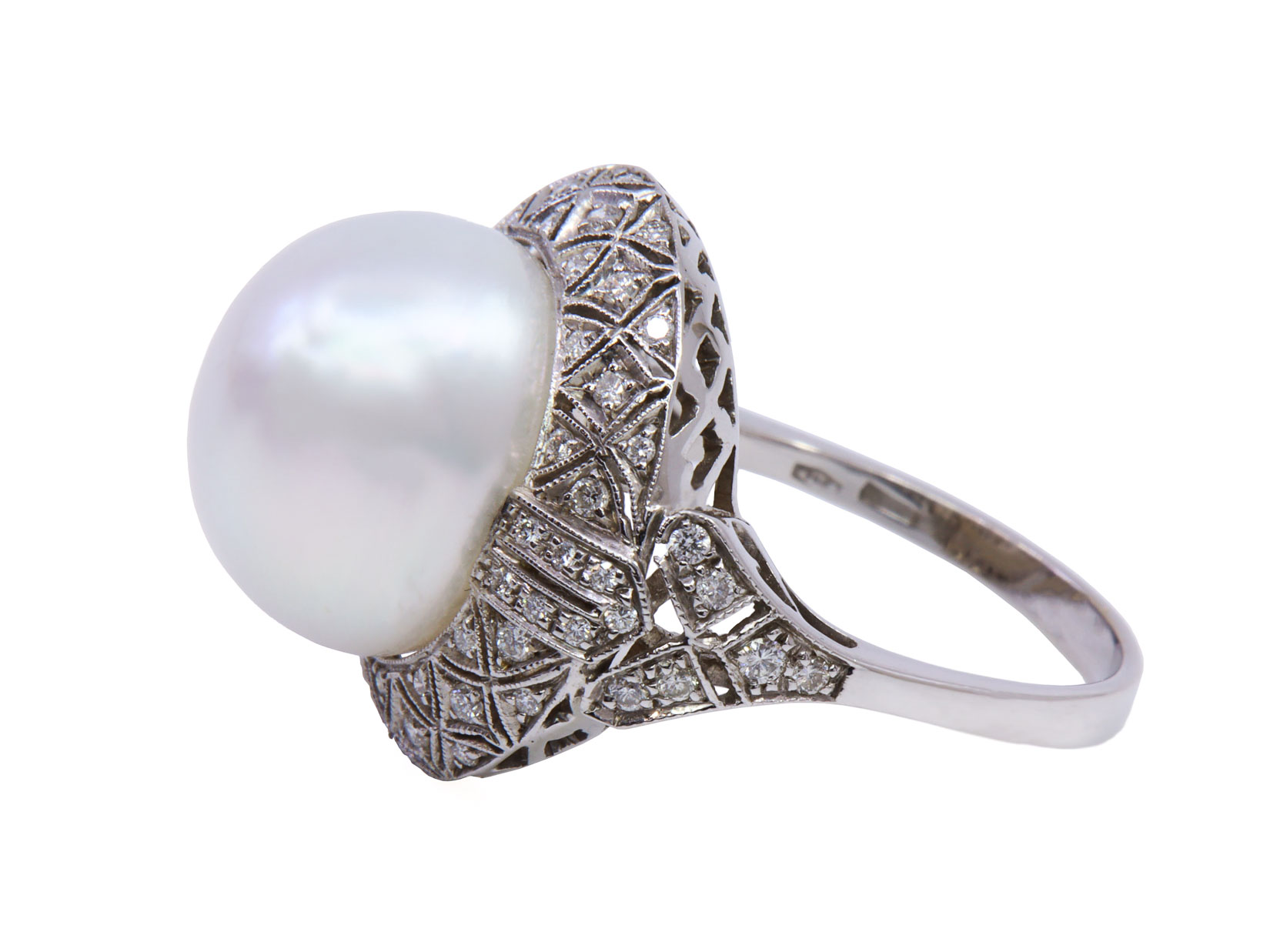 Anello perla e brillanti, toppa tonda stile deco