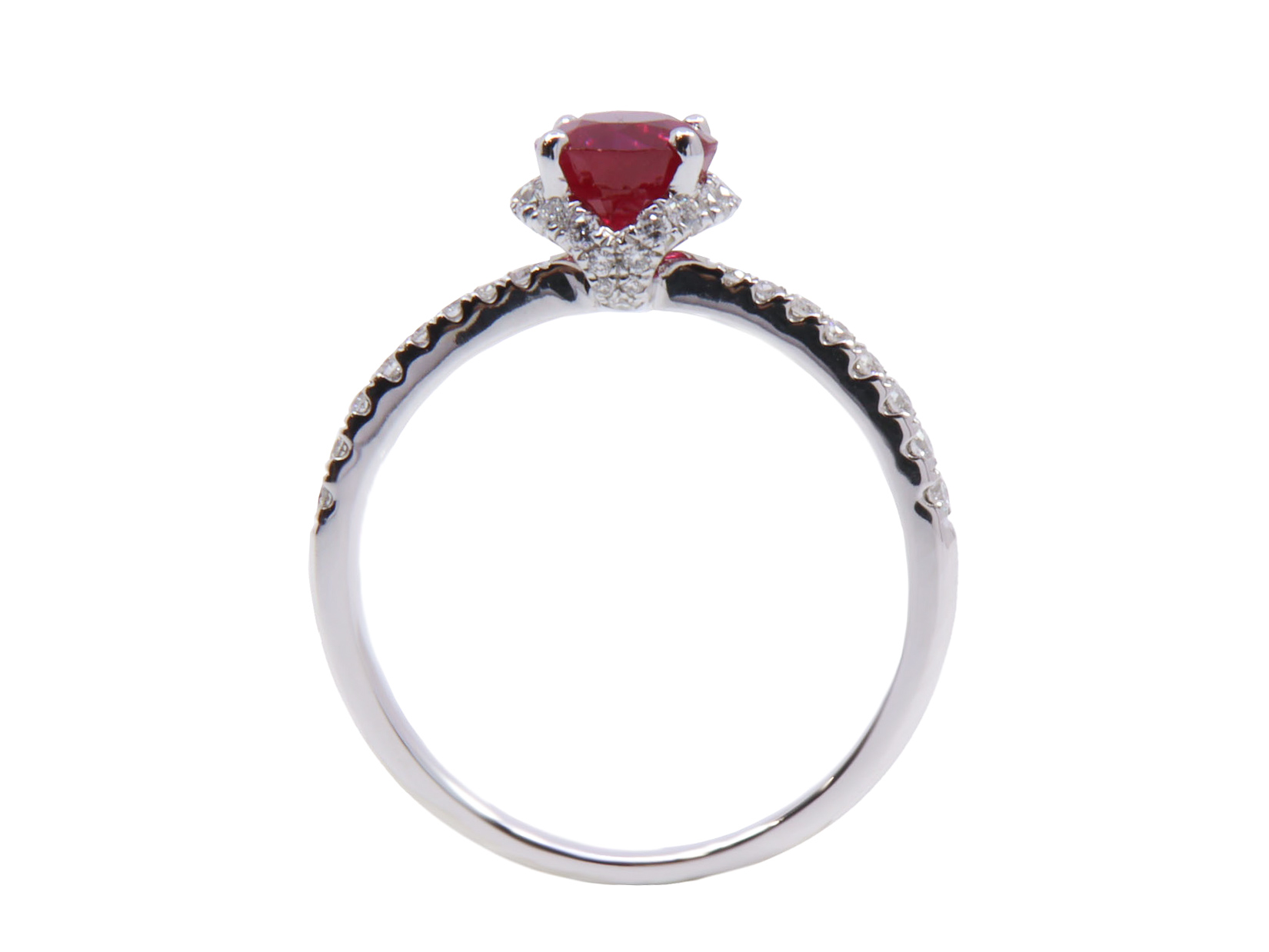 Anello in oro bianco con Rubino taglio rotondo ct.1.08 e brillanti ct.0.29 F/G VVS - Gr-2.6