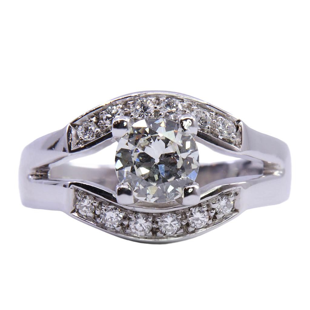 Anello solitario - Diamante 0,79ct, I-VVS1 laser inciso +0,14ct. oro 18kt. peso totale 6,7gr