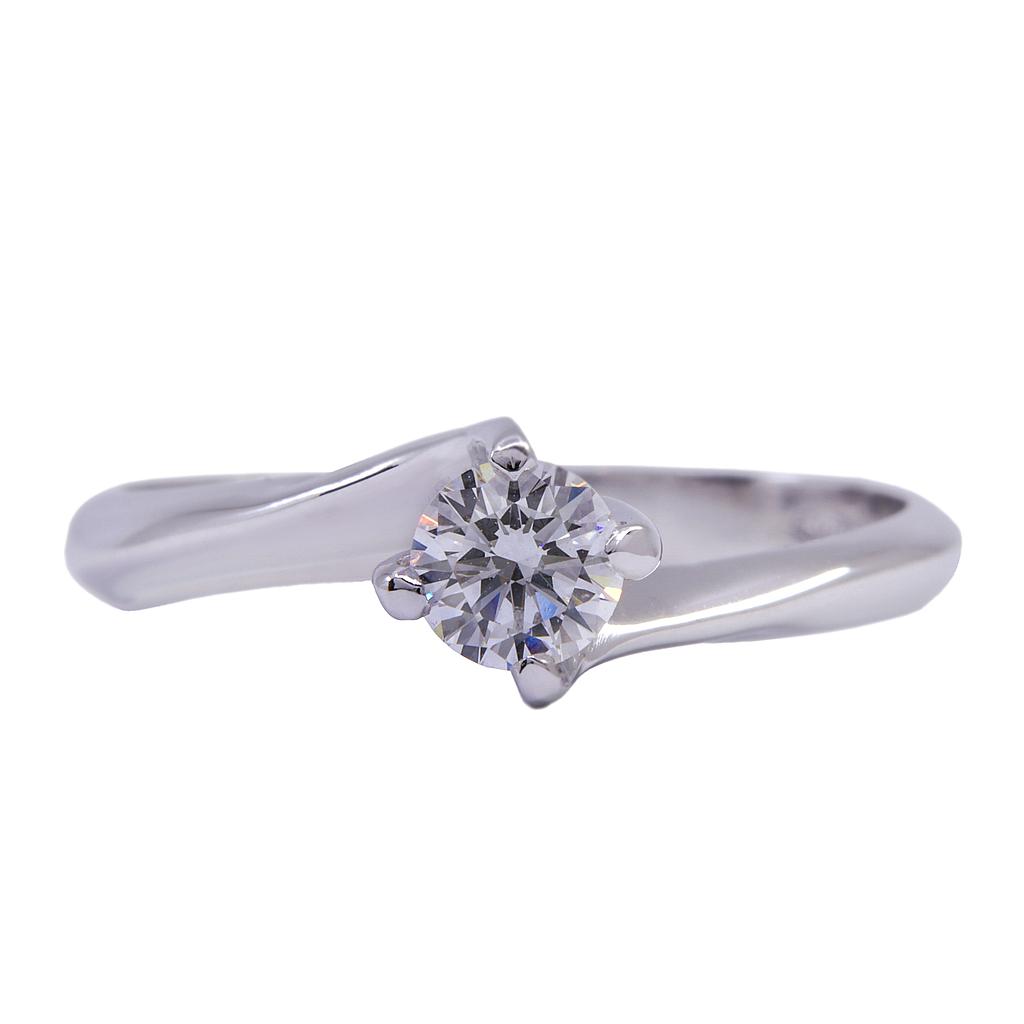 Anello solitario - Brillante 0,43ct G-VS1 oro 18kt, peso totale 2,8 gr