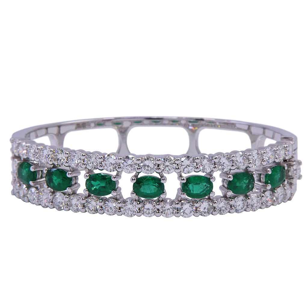 Bracciale  - Smeraldi 6,14ct, brillanti 9,96ct F/G-VVS. Peso totale 52,6gr