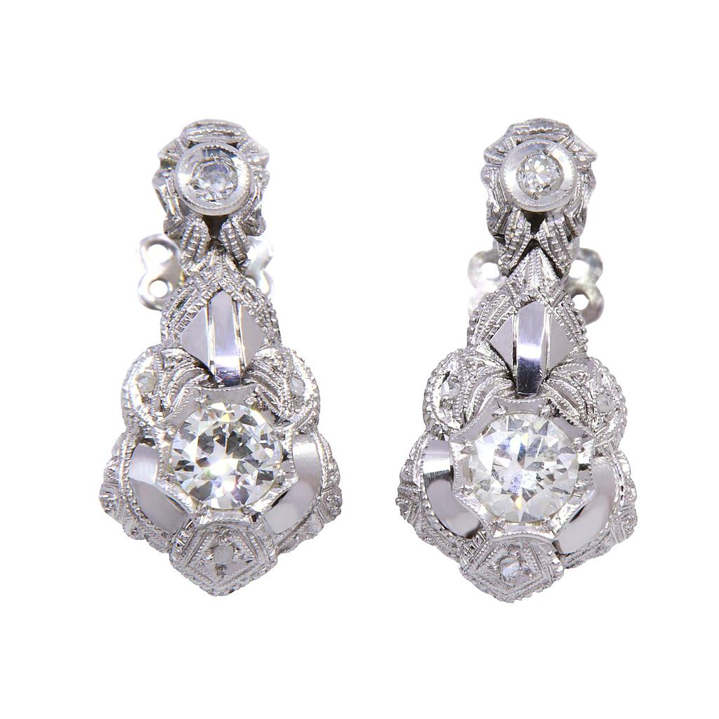 Orecchini stile antico a vite - Brillanti 0,90ct H-VS, oro 18kt peso totale 5,30 gr