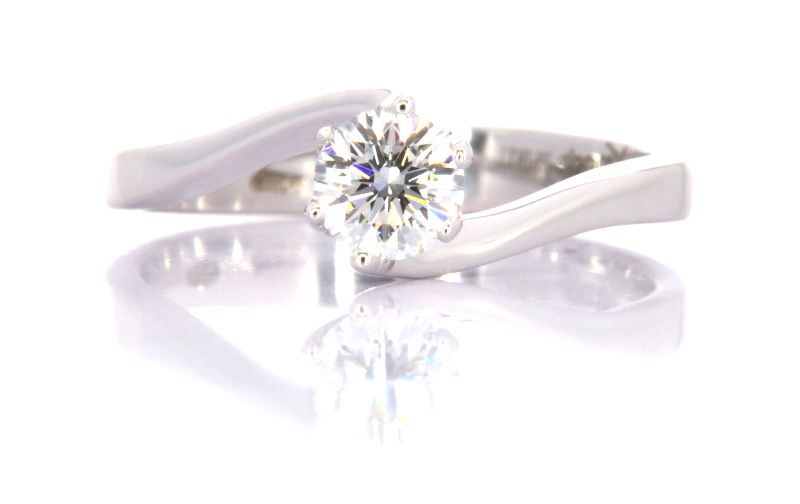 Palermo Diamanti Brillanti Rubini Smeraldi Zaffiri Solitari Orecchini Lusso Fidanzamento Matrimonio Anniversario Collane Oro