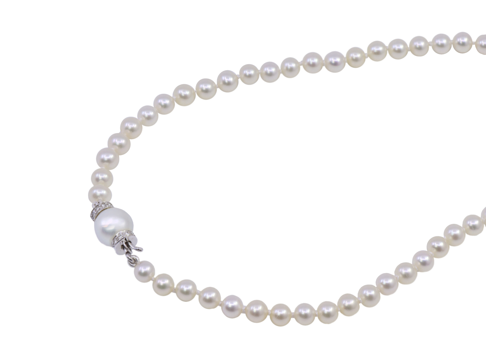 Collana con piccole perle girocollo chiusura oro bianco gr. 18,3