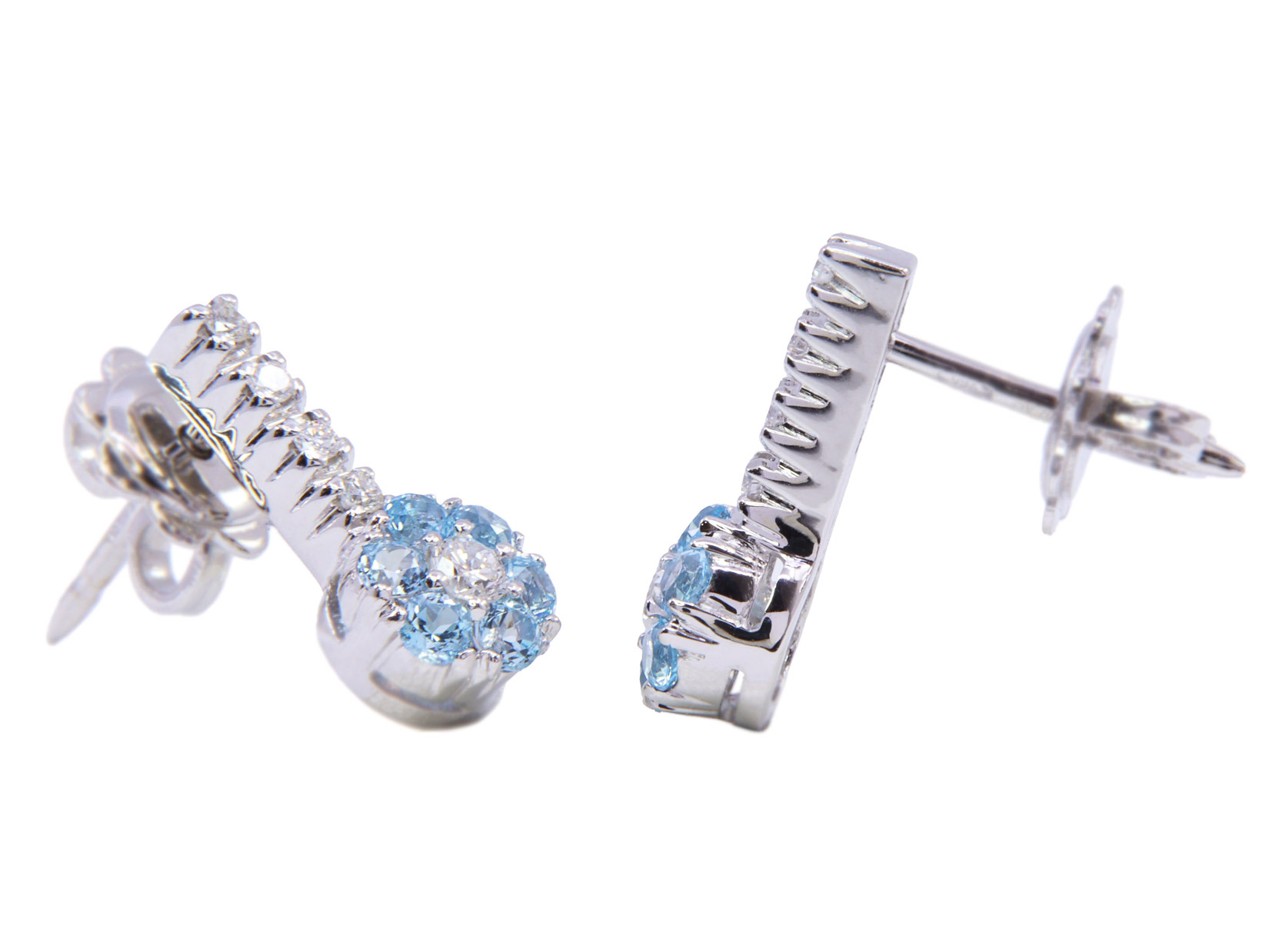 Orecchini in oro bianco 18 Kt. e brillantini per grammi 3,1