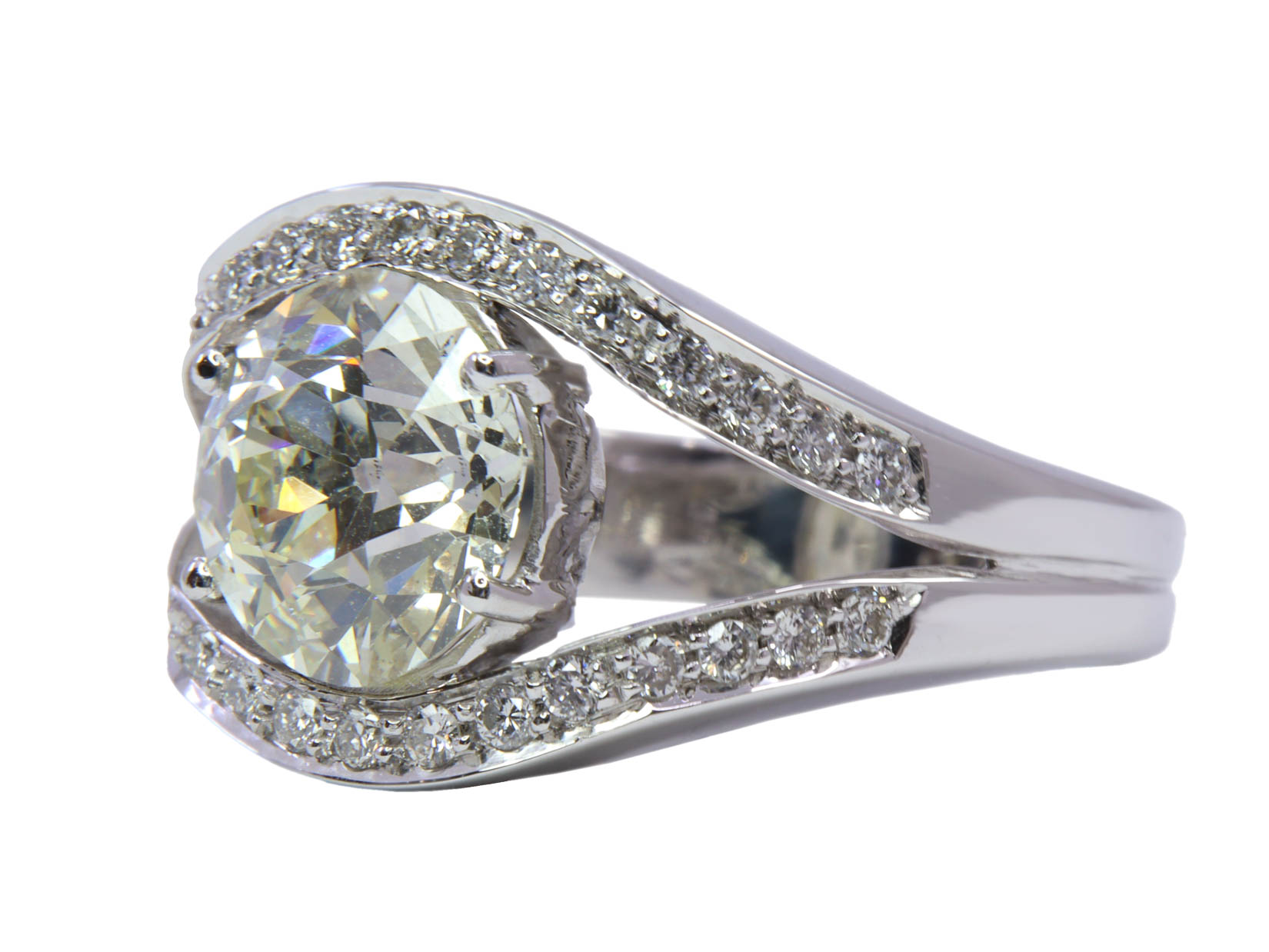 Anello con Diamante Taglio Rotondo circolare Europeo circa 3,00 ct. montato su oro bianco 18kt, peso 11,00 gr.