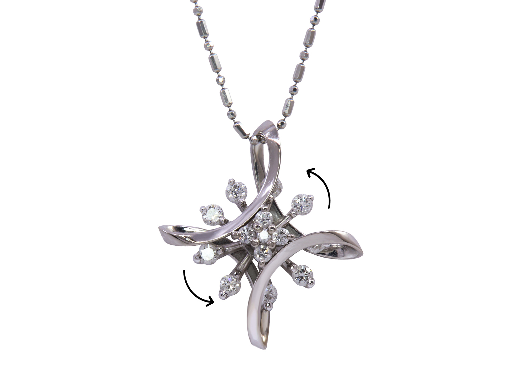 Girocollo con piccoli diamanti su oro bianco 18kt , gr 7,60