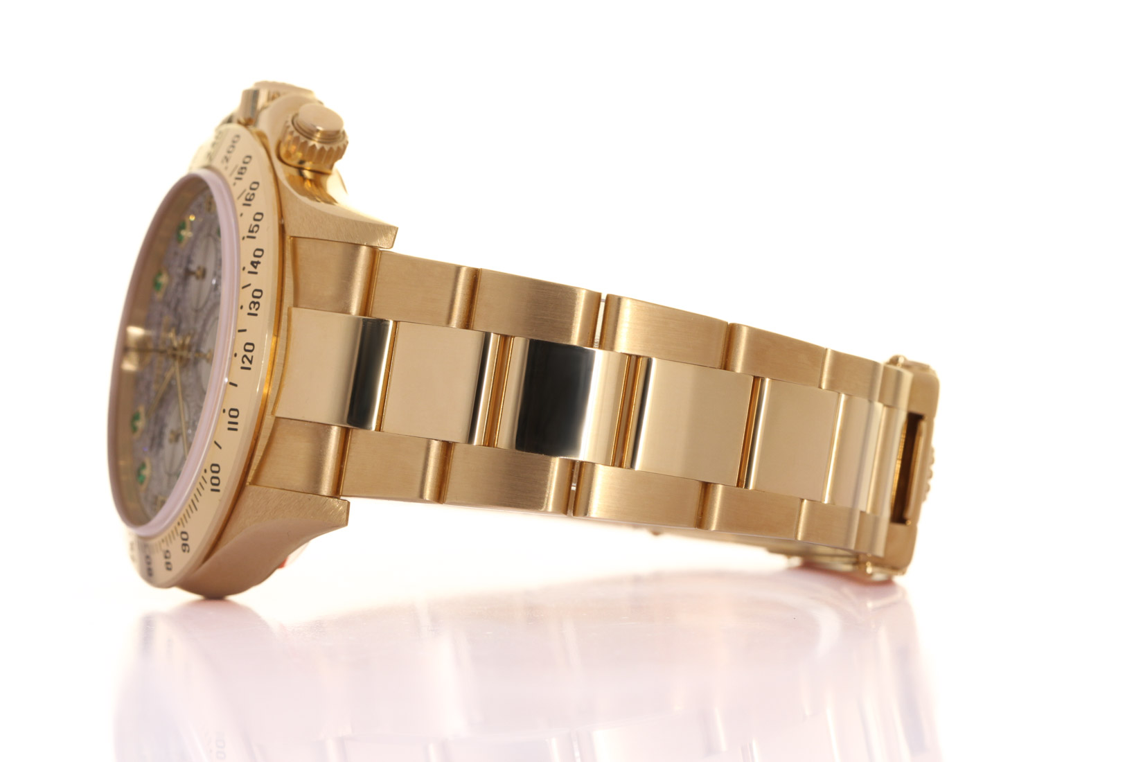 Rolex Daytona ref:16528 - 18kt Yellow, Full Pavè XL 8 emerald (Rolex), Rolex Box & Papers (1997), Official Service exp. 01/2026