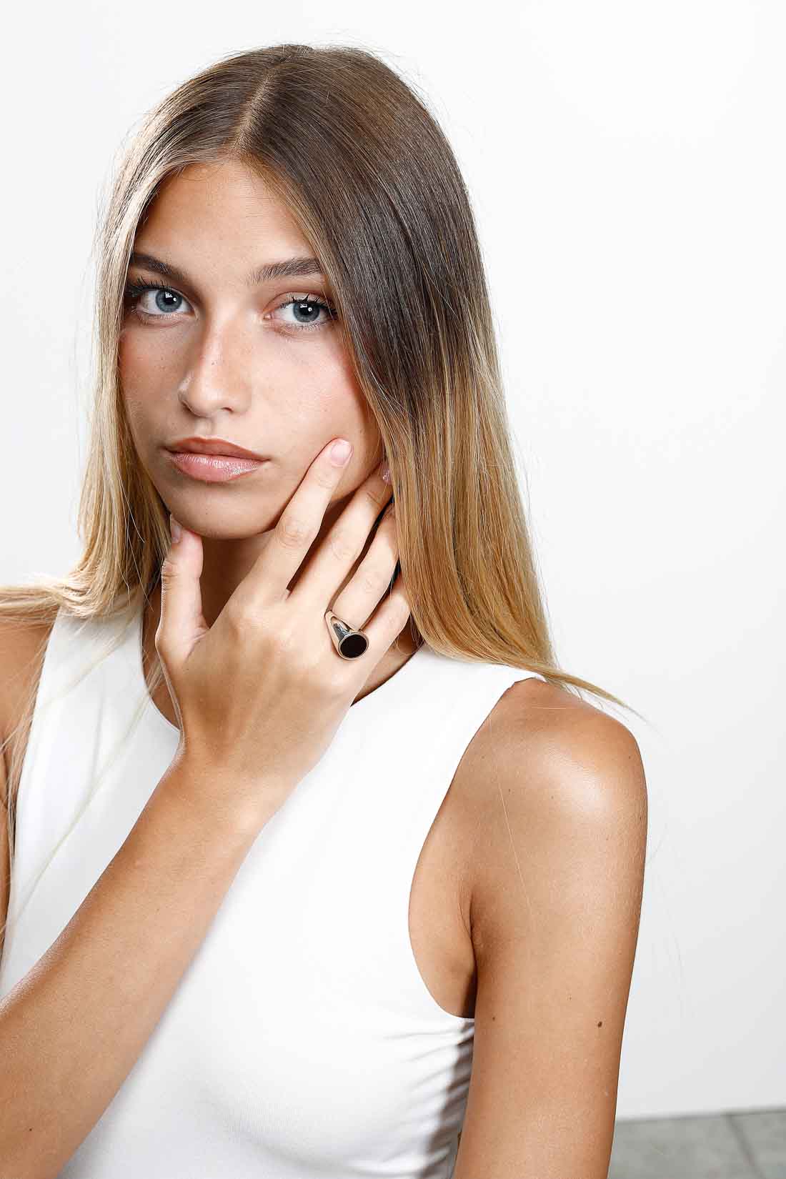 Anello Gucci in oro bianco 18 Kt.