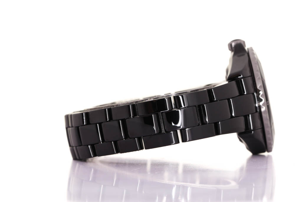 Chanel J12 ref:H5695 , Ceramic & Steel, Chanel Box & Papers, 7/2024