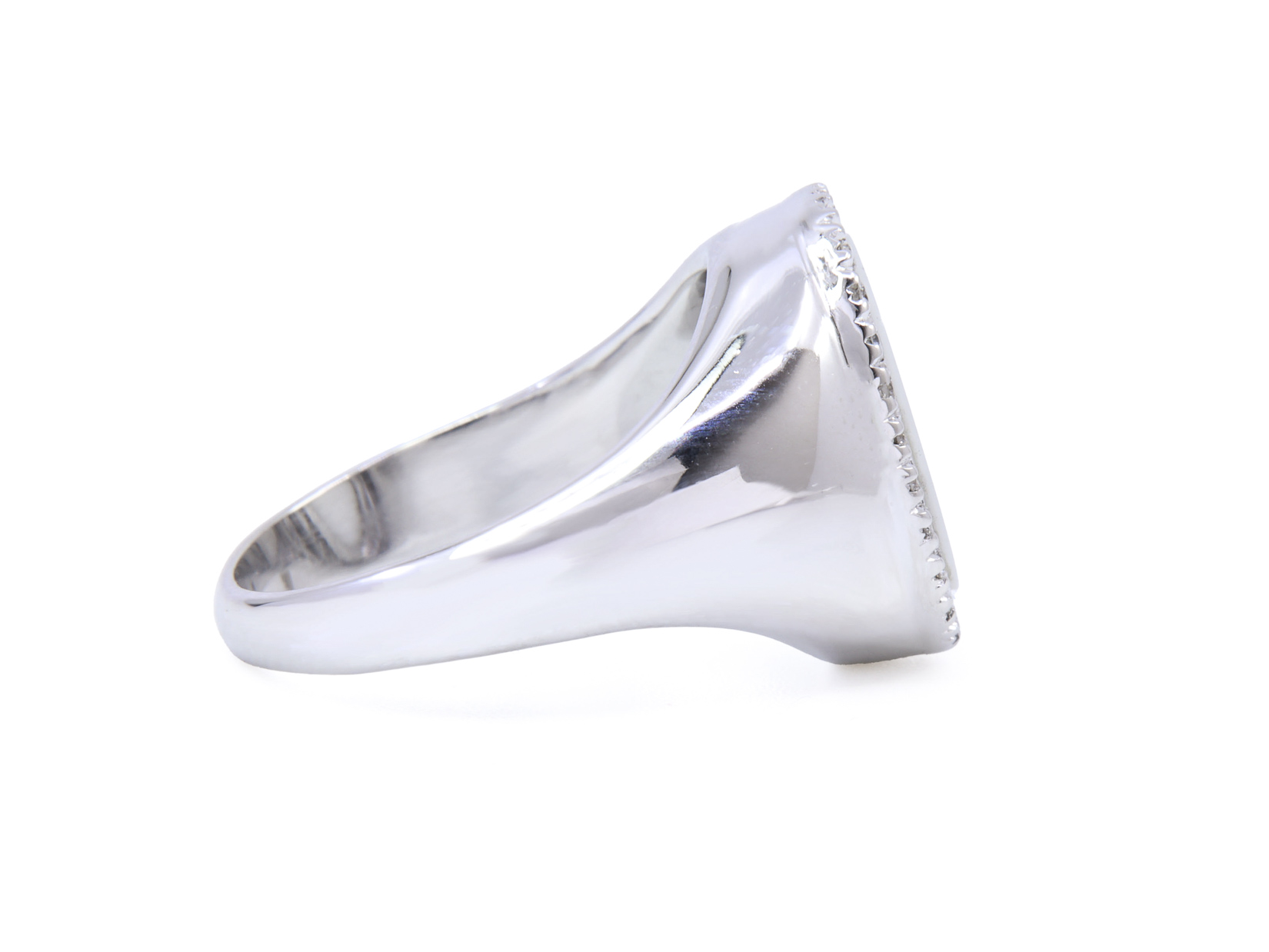 Anello in oro bianco 18 carati di grammi 7.80' con agata bianca e diamantini