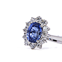 Anello con tanzanite centrale di ct. 3.82 girato di brills ct.totale 1.20 D-E VS